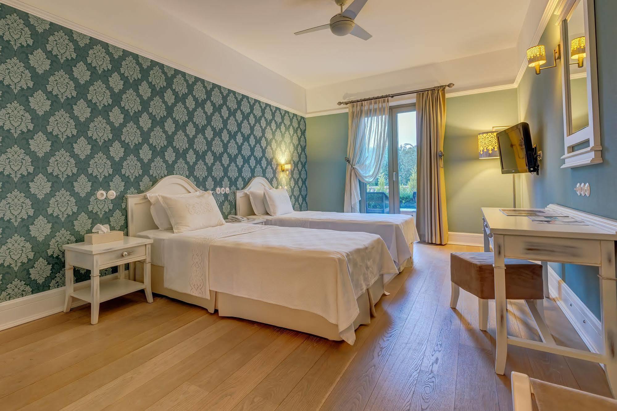 Antmare Hotel Alacati Exterior photo