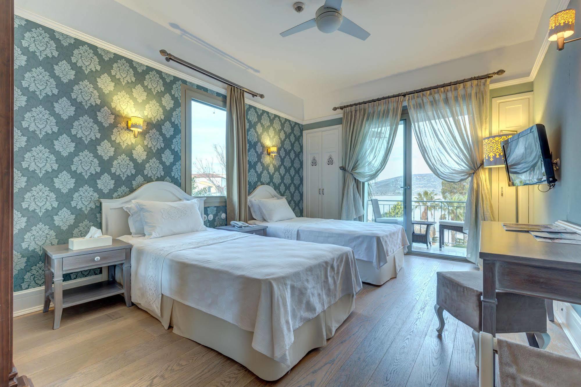 Antmare Hotel Alacati Exterior photo