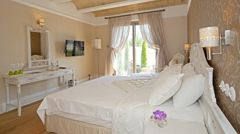 Antmare Hotel Alacati Exterior photo